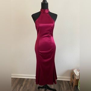 Lulu’s dress burgundy halter top - great condition!